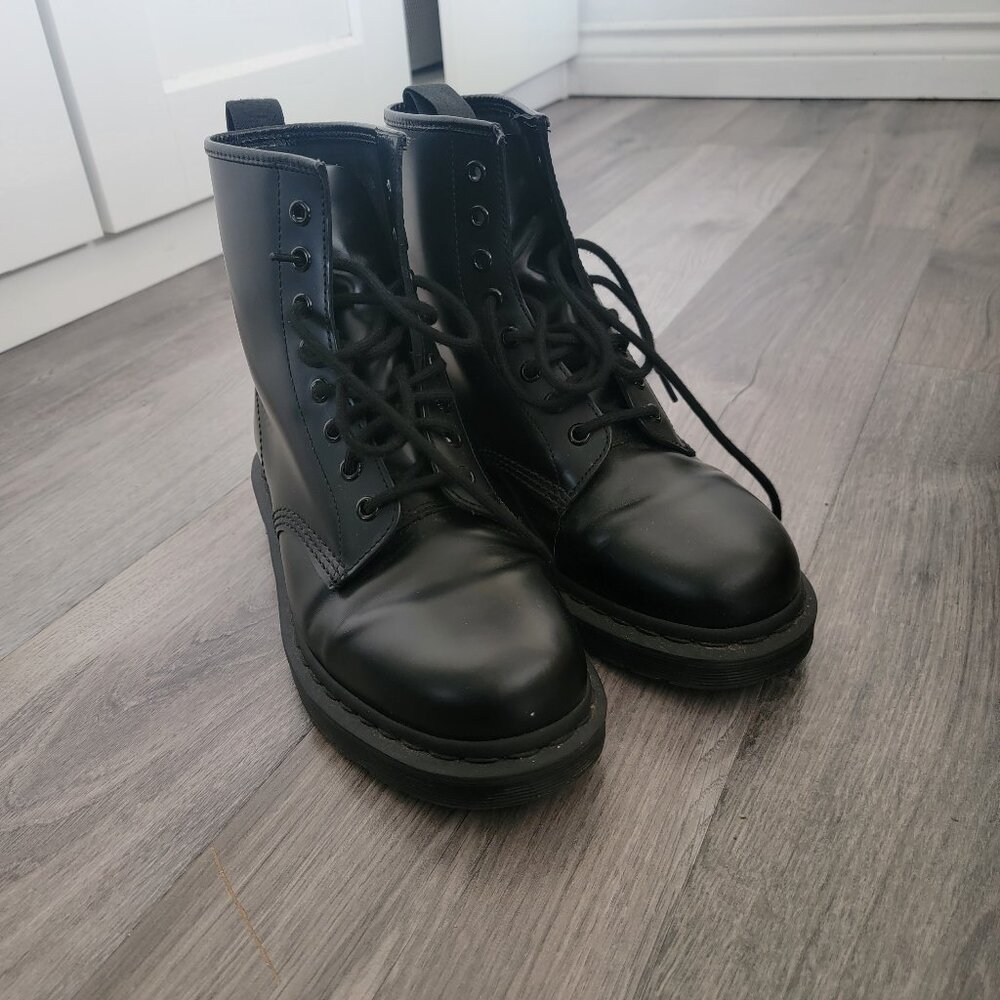 Black Doc Martens Men's US 9